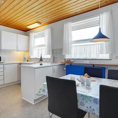 Leilighet Otte - 500m From The Sea By Interhome